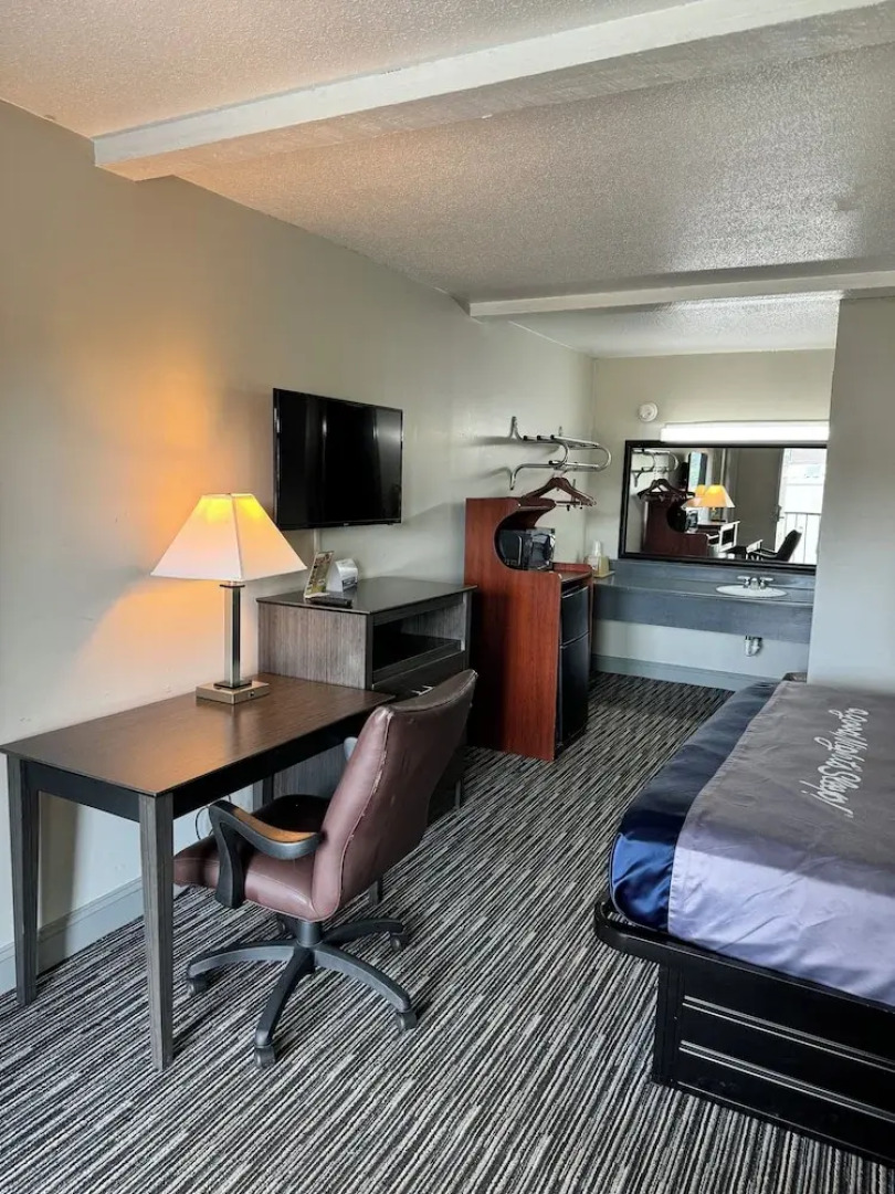 Scottish Inns Locust Grove