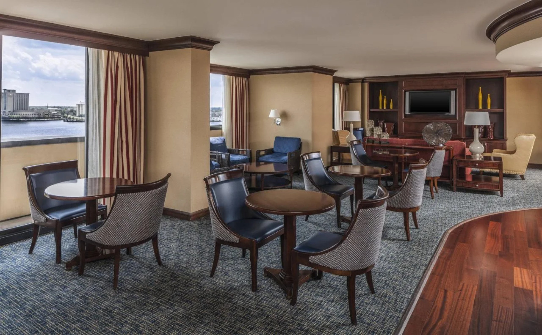 Sheraton Norfolk Waterside Hotel