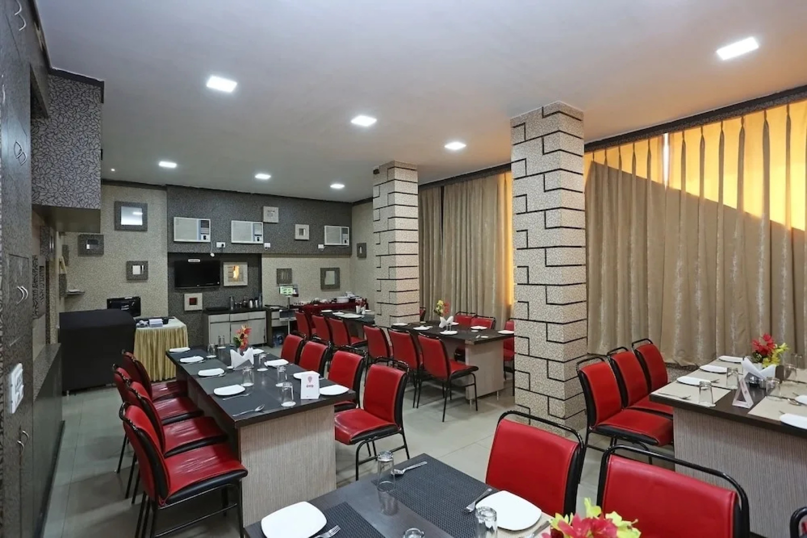 OYO 3063 Crystal Residency