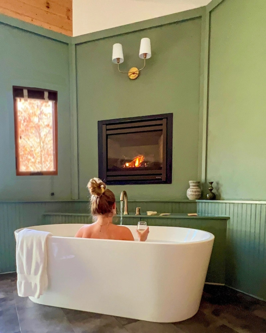 Outland Chalet & Suites Great Smoky Mountains