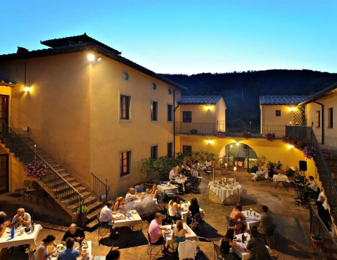 Hotel Casolare Le Terre Rosse