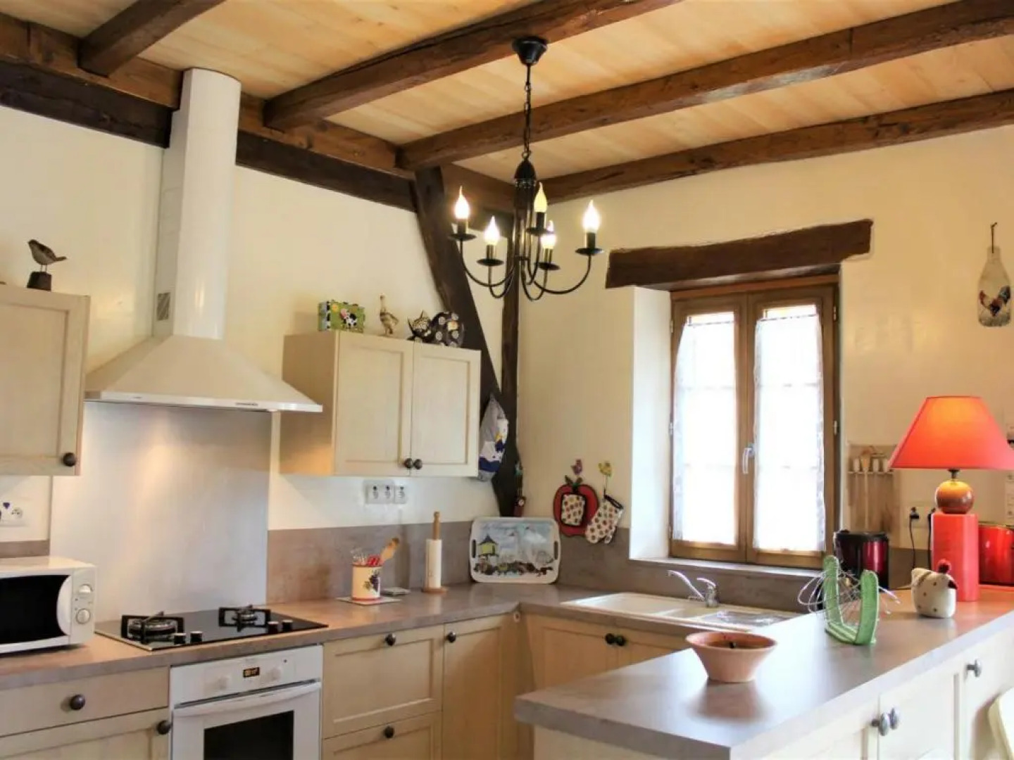 Gite Mazeyrolles, 3 pièces, 4 personnes - FR-1-616-106