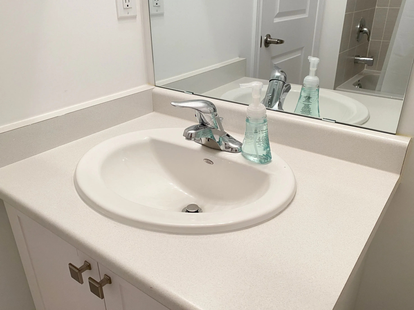 Relaxing Master Private Bedroom