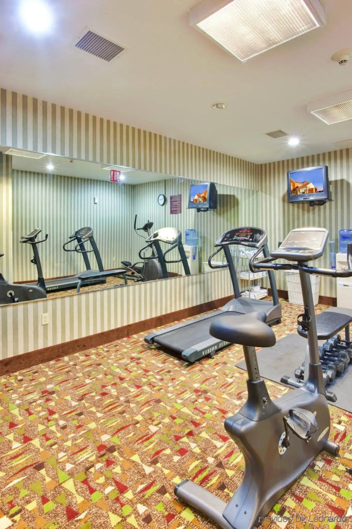 Holiday Inn Express Hotel & Suites Southfield - Detroit