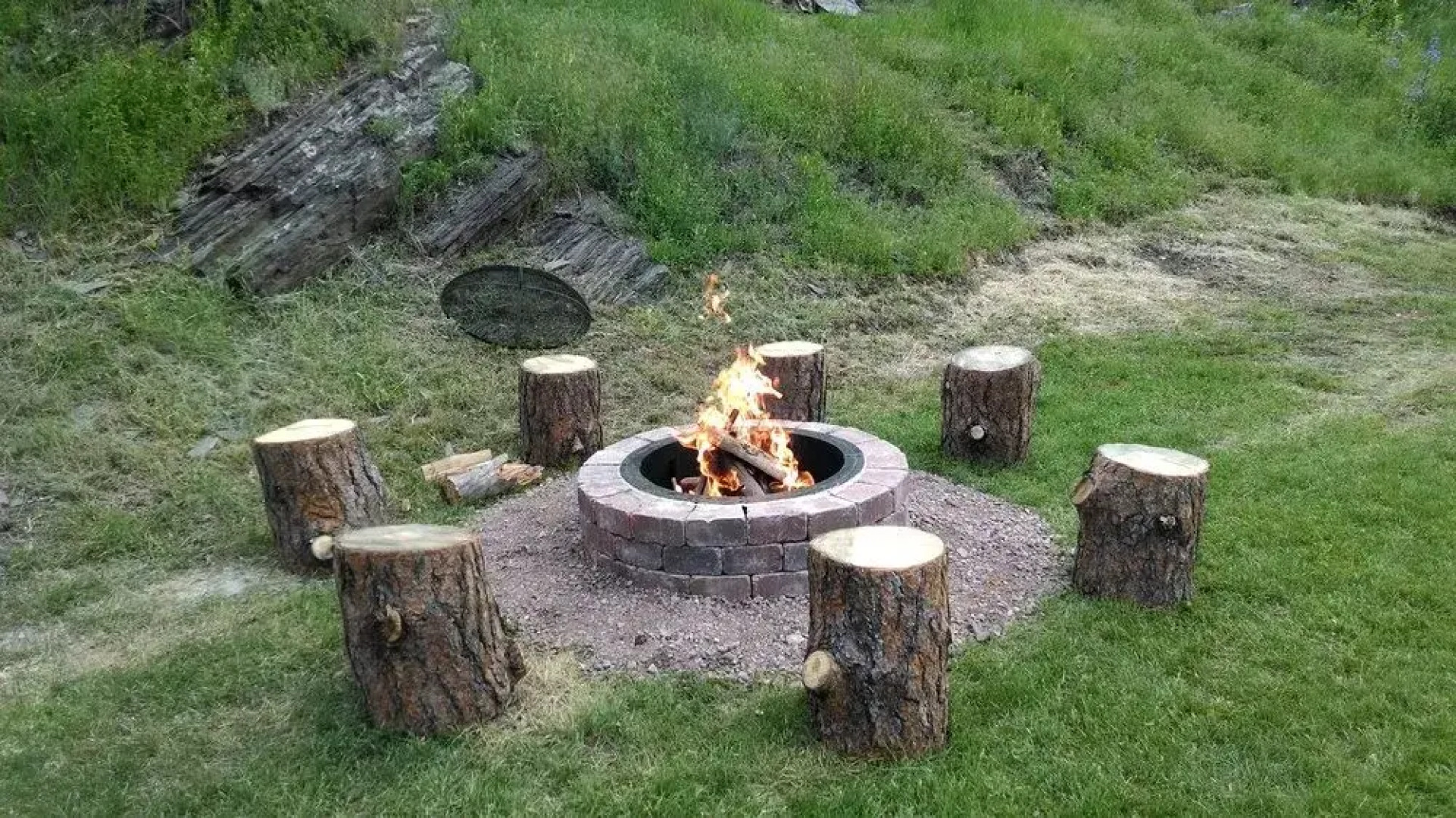 Trails End Cabins & Motel