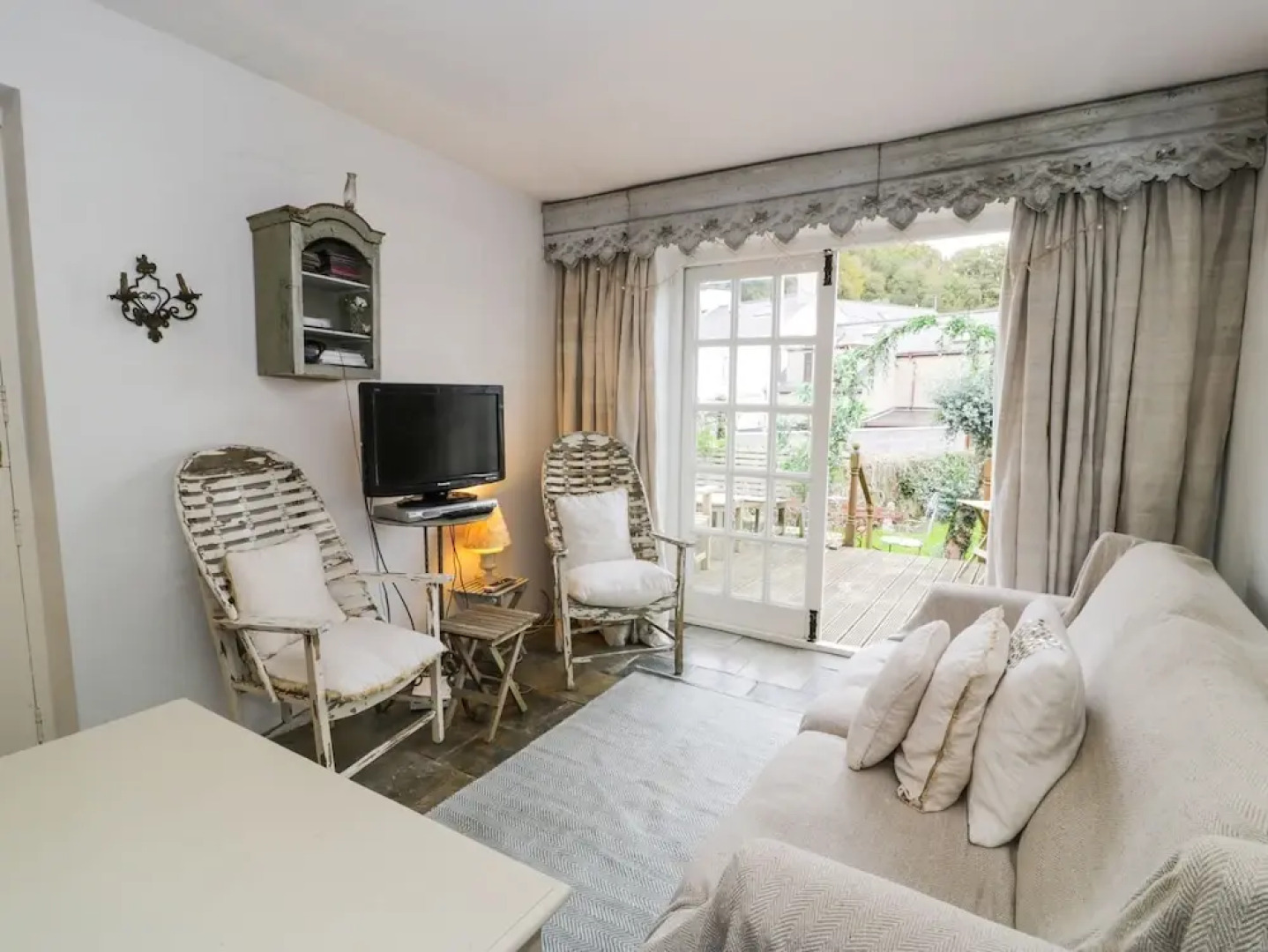 19A Kingshead Street