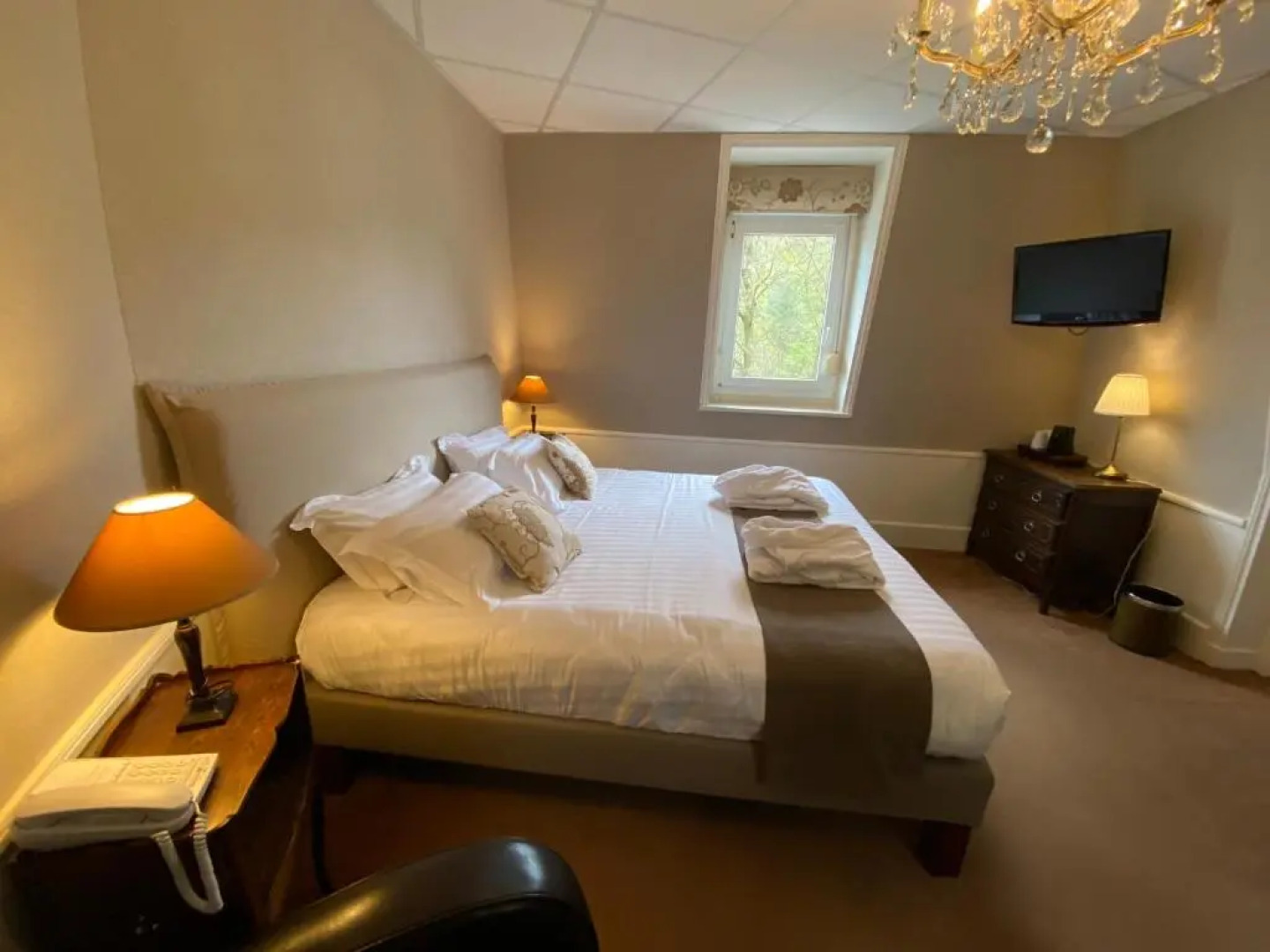 BRIT HOTEL & SPA Le Roc au Chien