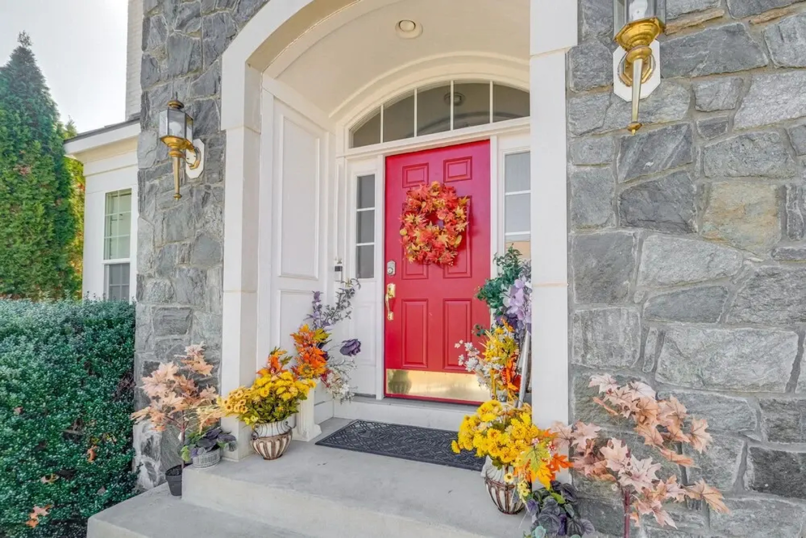 Spacious Woodbridge Home Near Leesylvania Park!