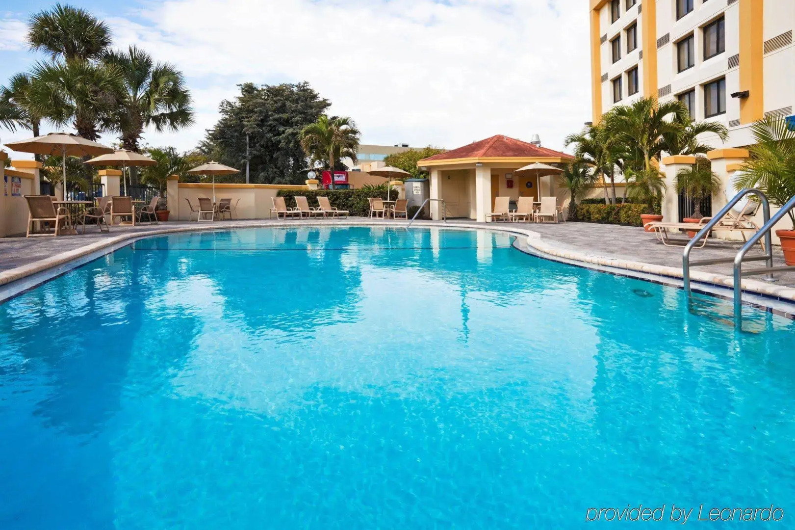 Holiday Inn Express & Suites Miami - Hialeah by IHG