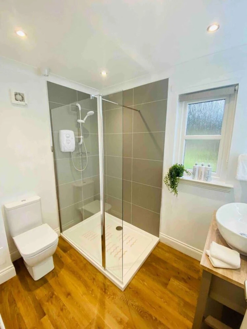 Cosy 2-bed Cottage With Stunning Hill & Loch Views