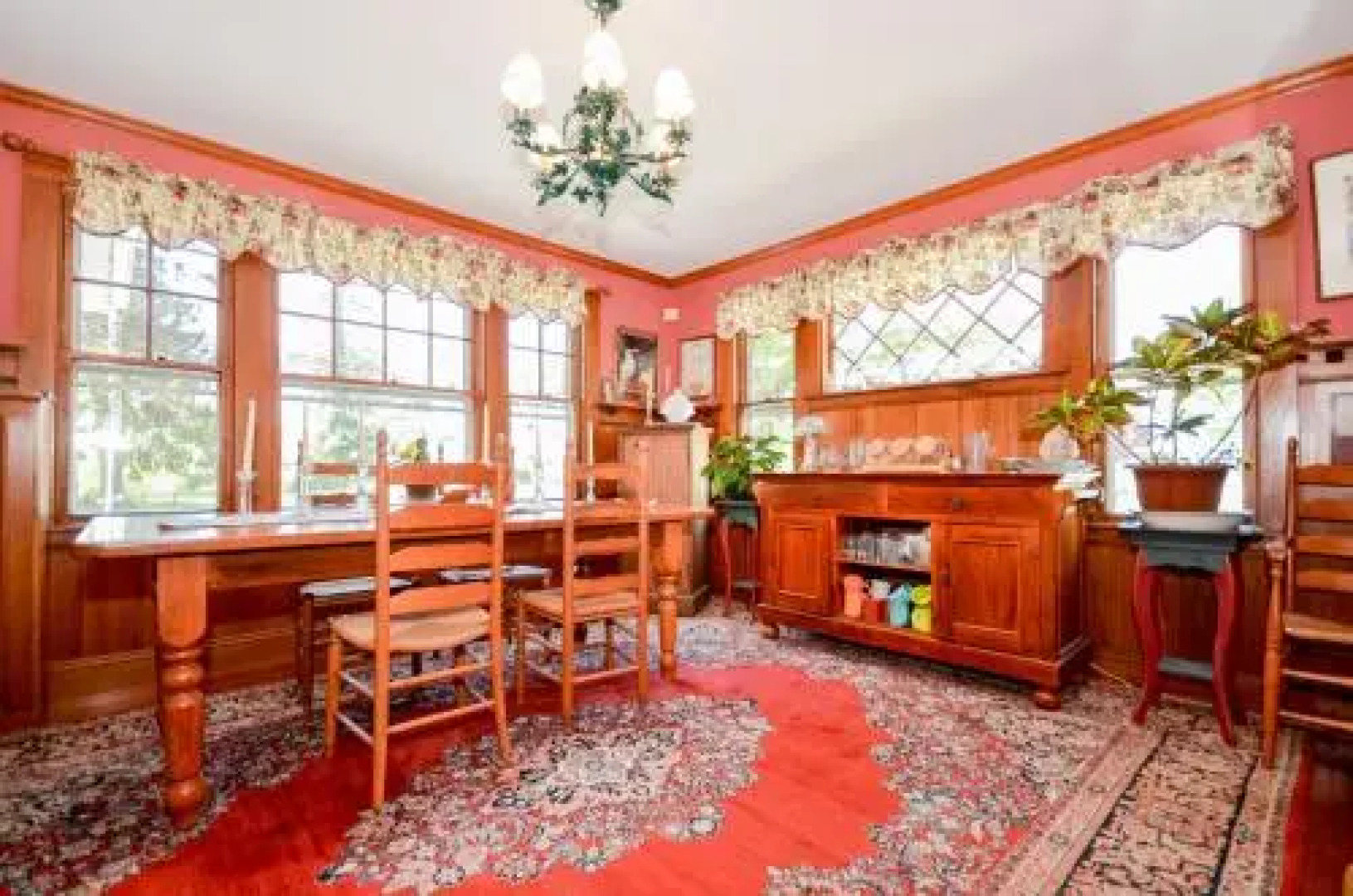 Cranberry Gardens Inn