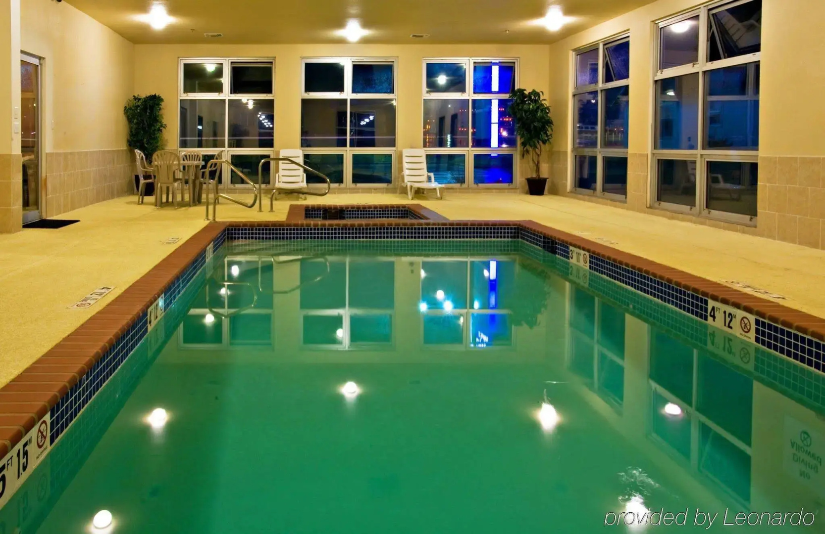 Holiday Inn Express Hotel & Suites Shamrock North by IHG