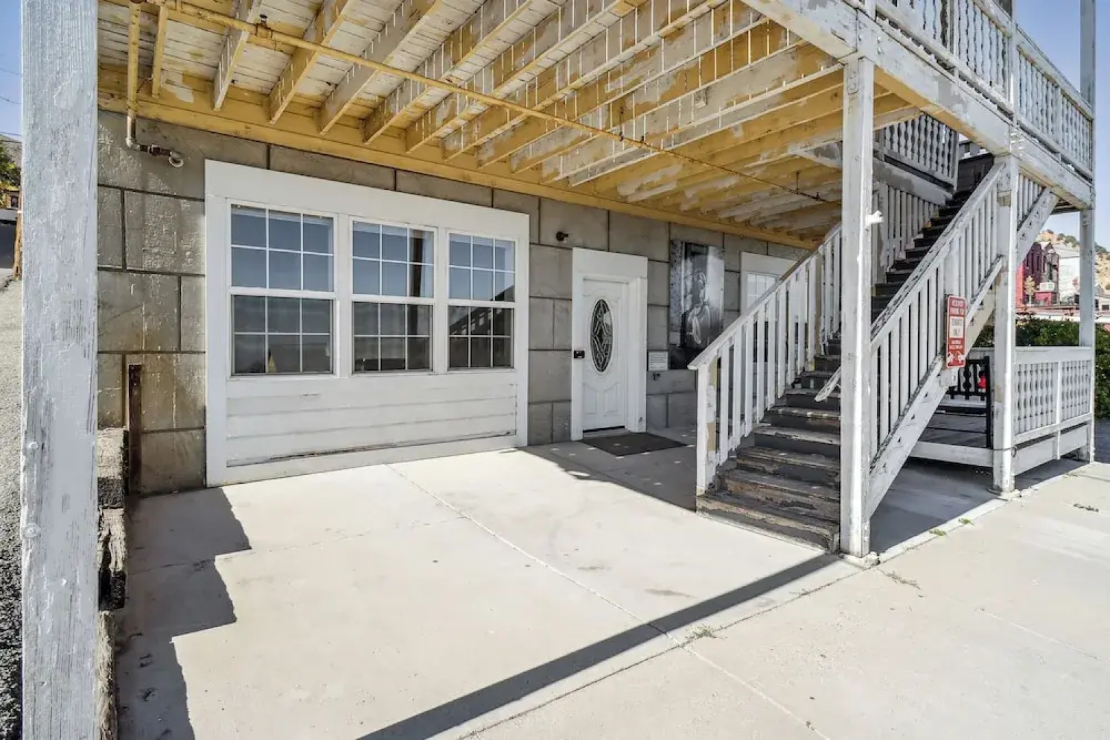 Mountain-view Deck: Stylish Virginia City Apt!