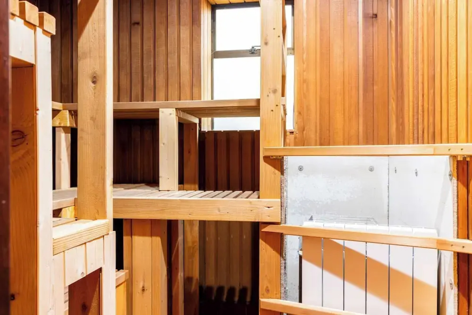 Goss Lake Getaway by Avantstay Lakefront Escape