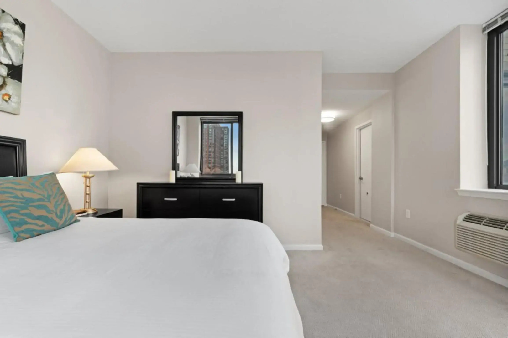 Global Luxury Suites Downtown Jersey City
