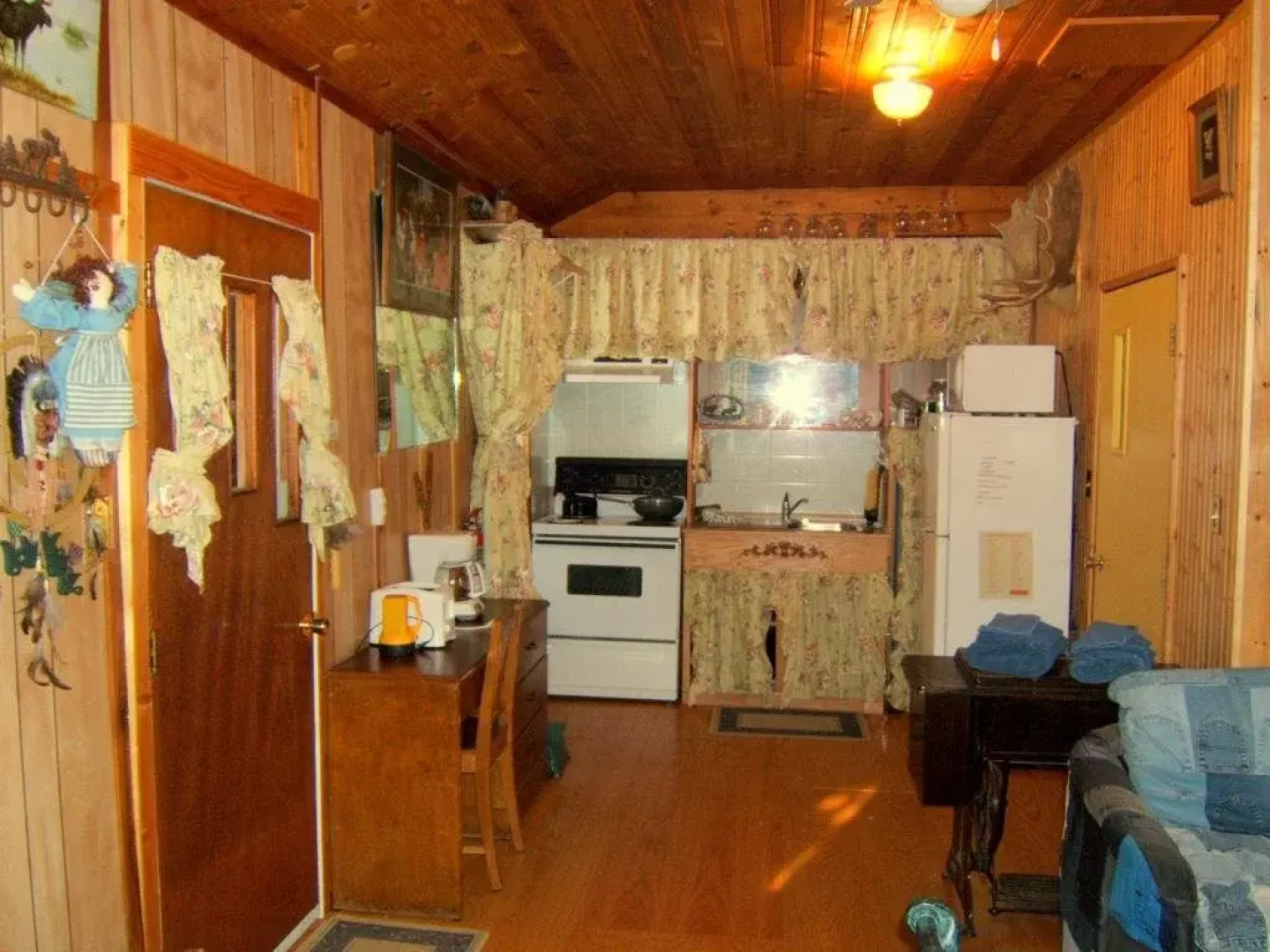 Teepee Meadows Guest Cottages