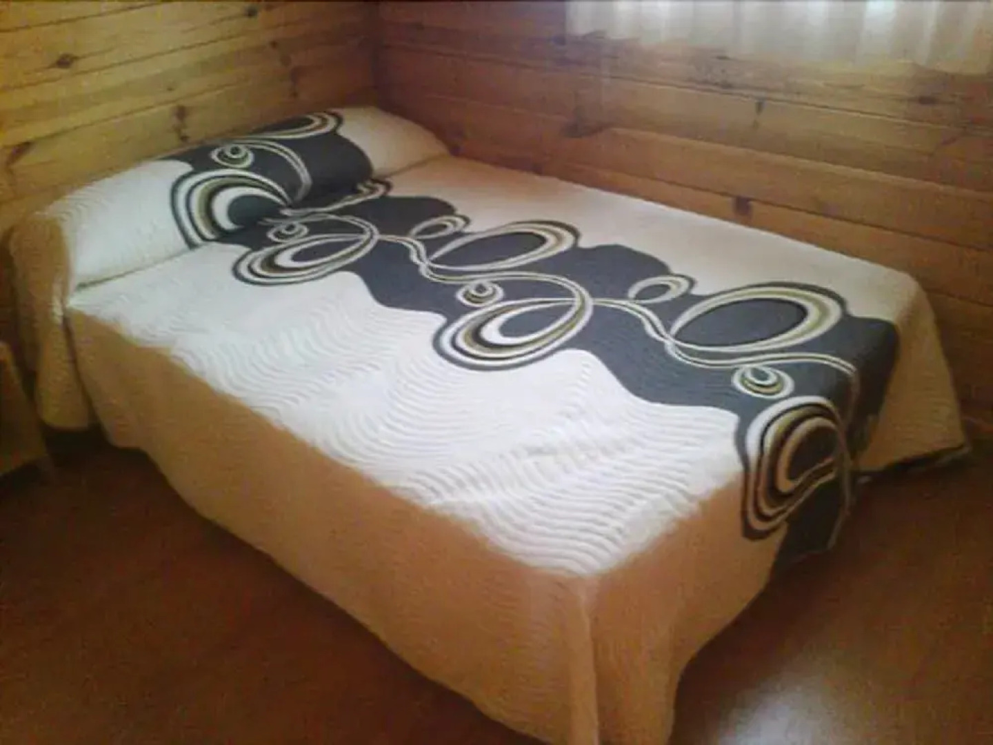 Cabañas y Bungalows La Falaguera