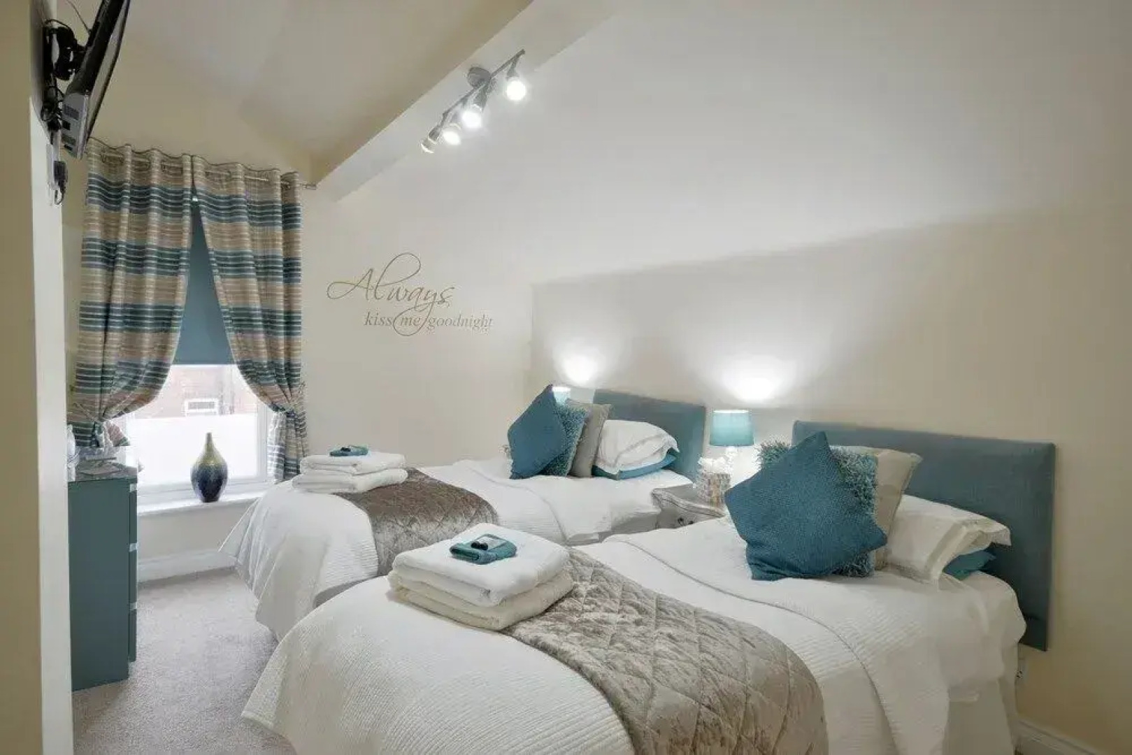 North Bay Guest House