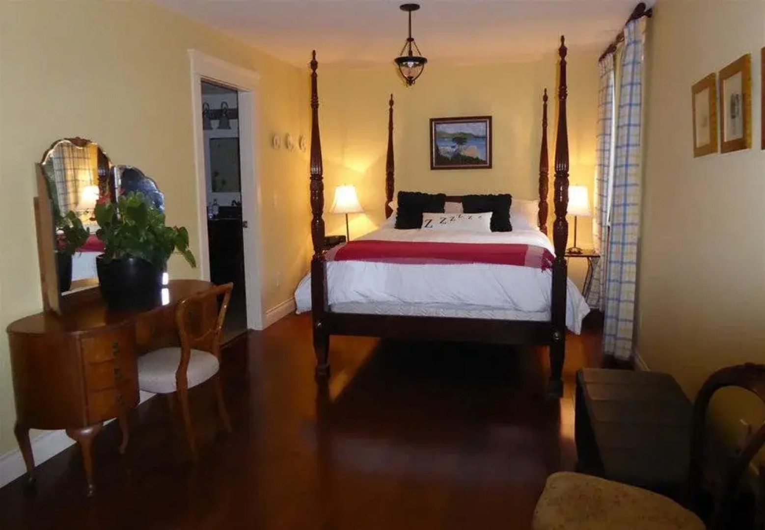 Willow Beach Bed & Breakfast