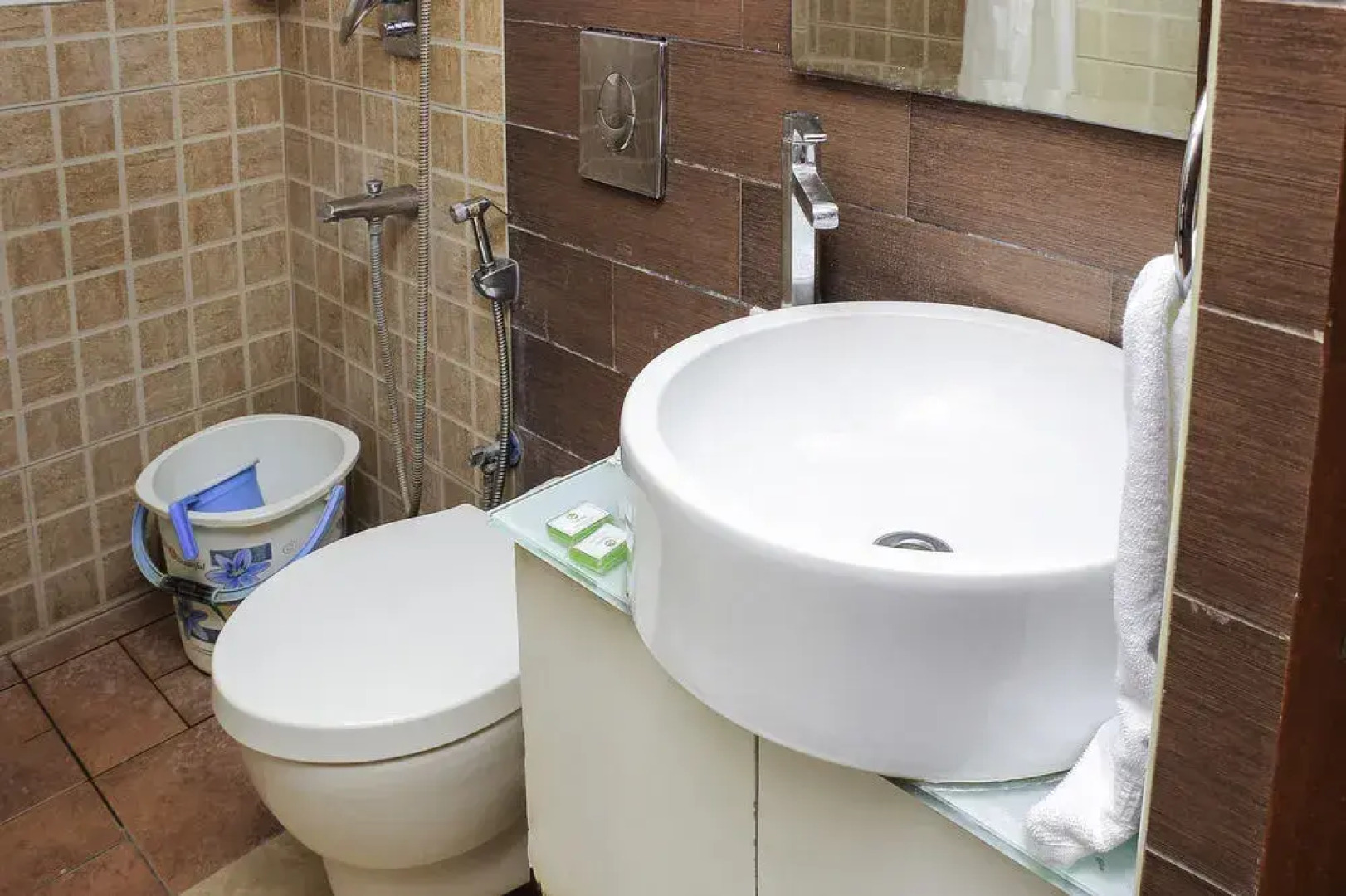 Flagship 479 By OYO Rooms