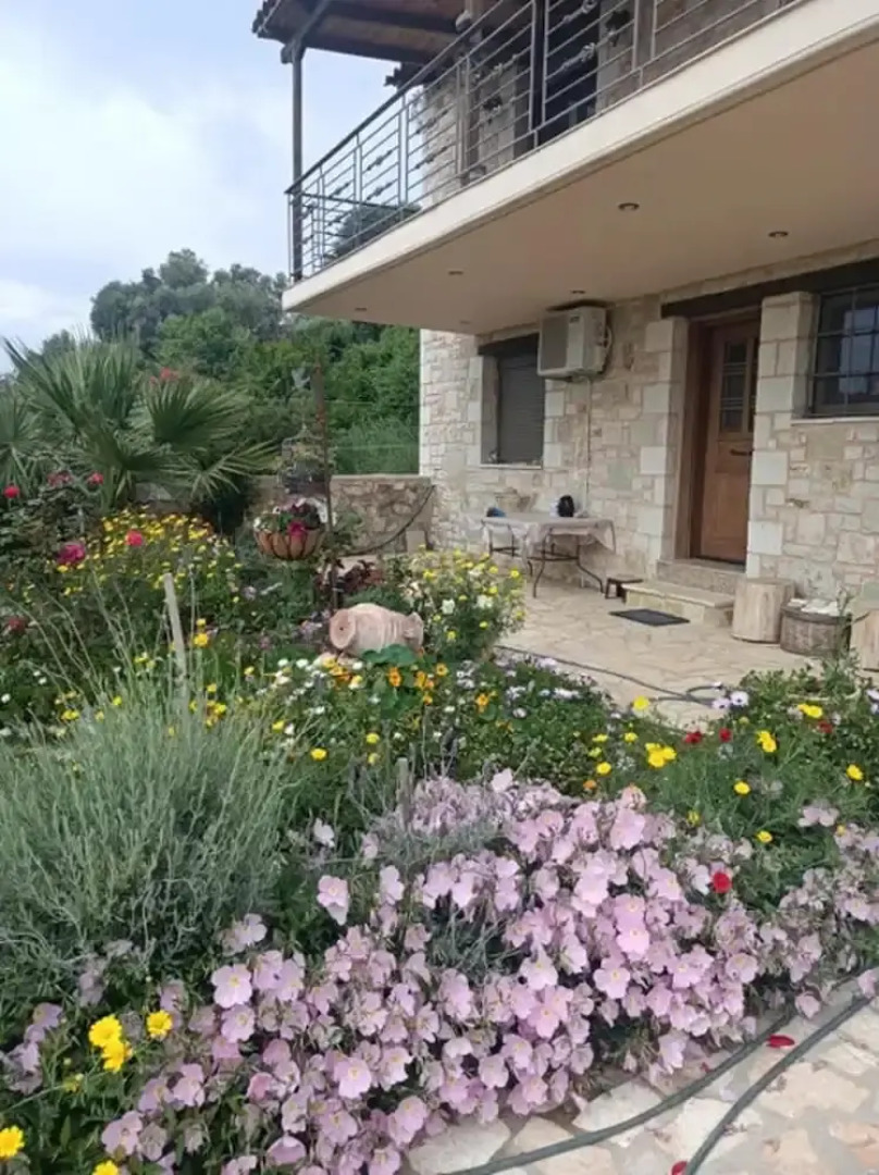 Captivating 1-bed Apartment in Lefkada