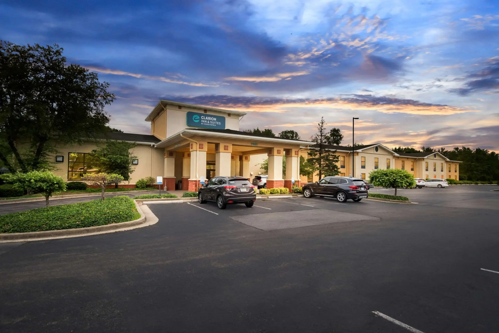 Clarion Inn & Suites Indianapolis Northwest