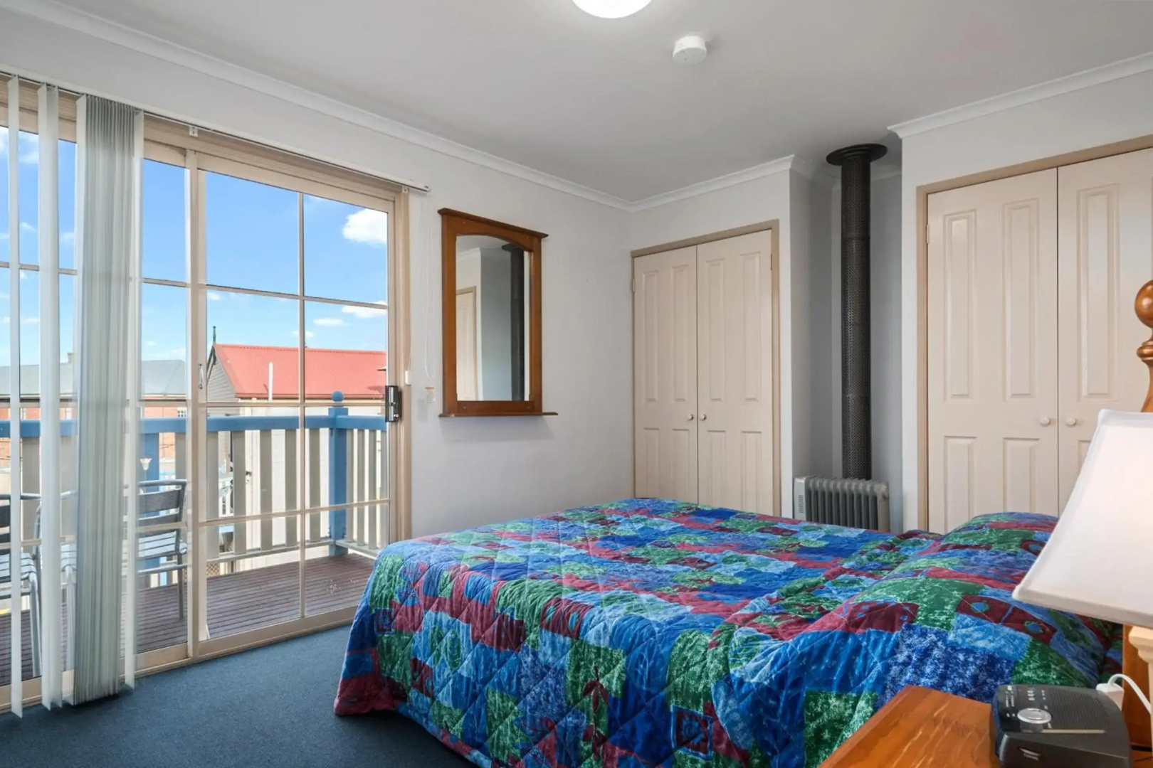 Amos House Motel