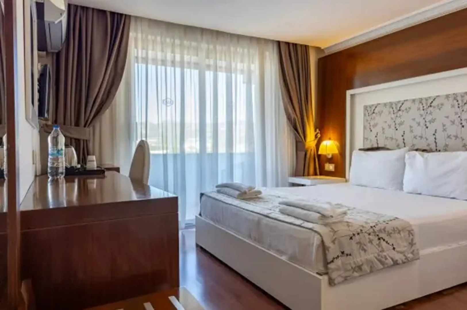 Sentinus Beach Hotel