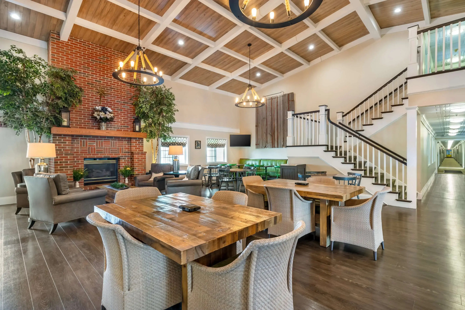 Best Western Plus University Park Inn & Suites