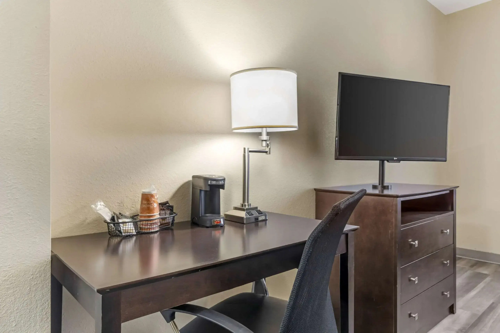 Quality Inn & Suites Wichita Falls I-44