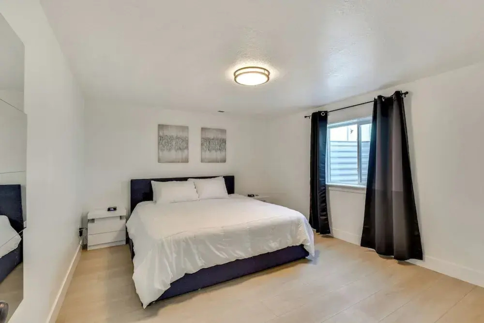 Sleek & Modern Morgan Abode: Great for Families!