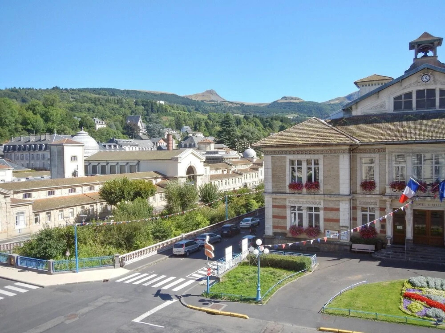 Apartment With one Bedroom in La Bourboule, With Wonderful Mountain Vi