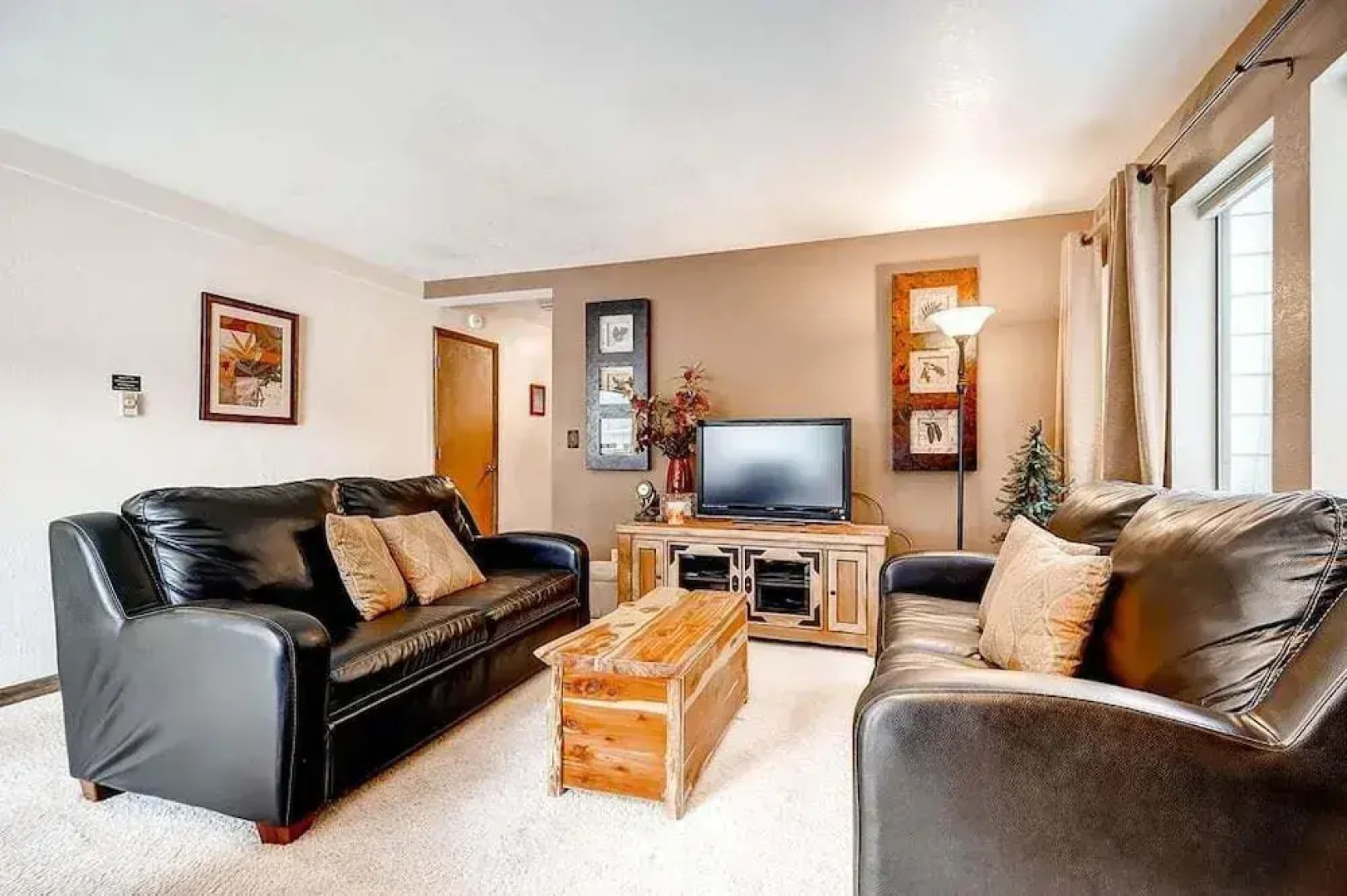 Park Place 101c 2 Bedroom Condo by RedAwning