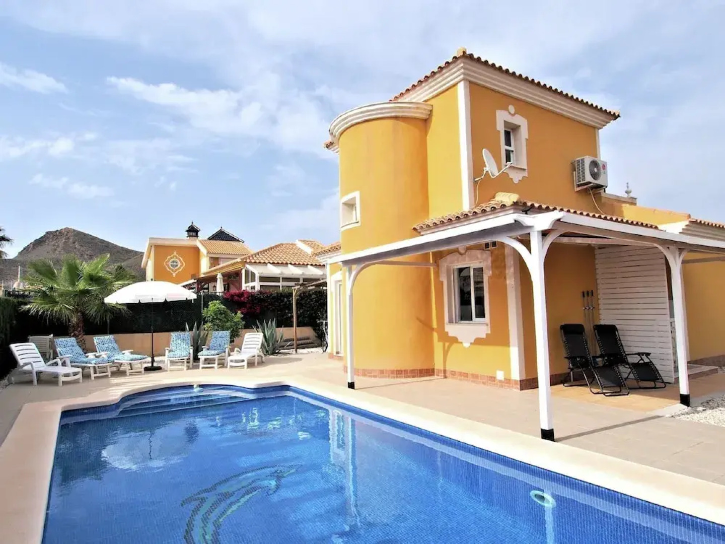 Detached Holiday Home with Private Swimming Pool near Mazarròn