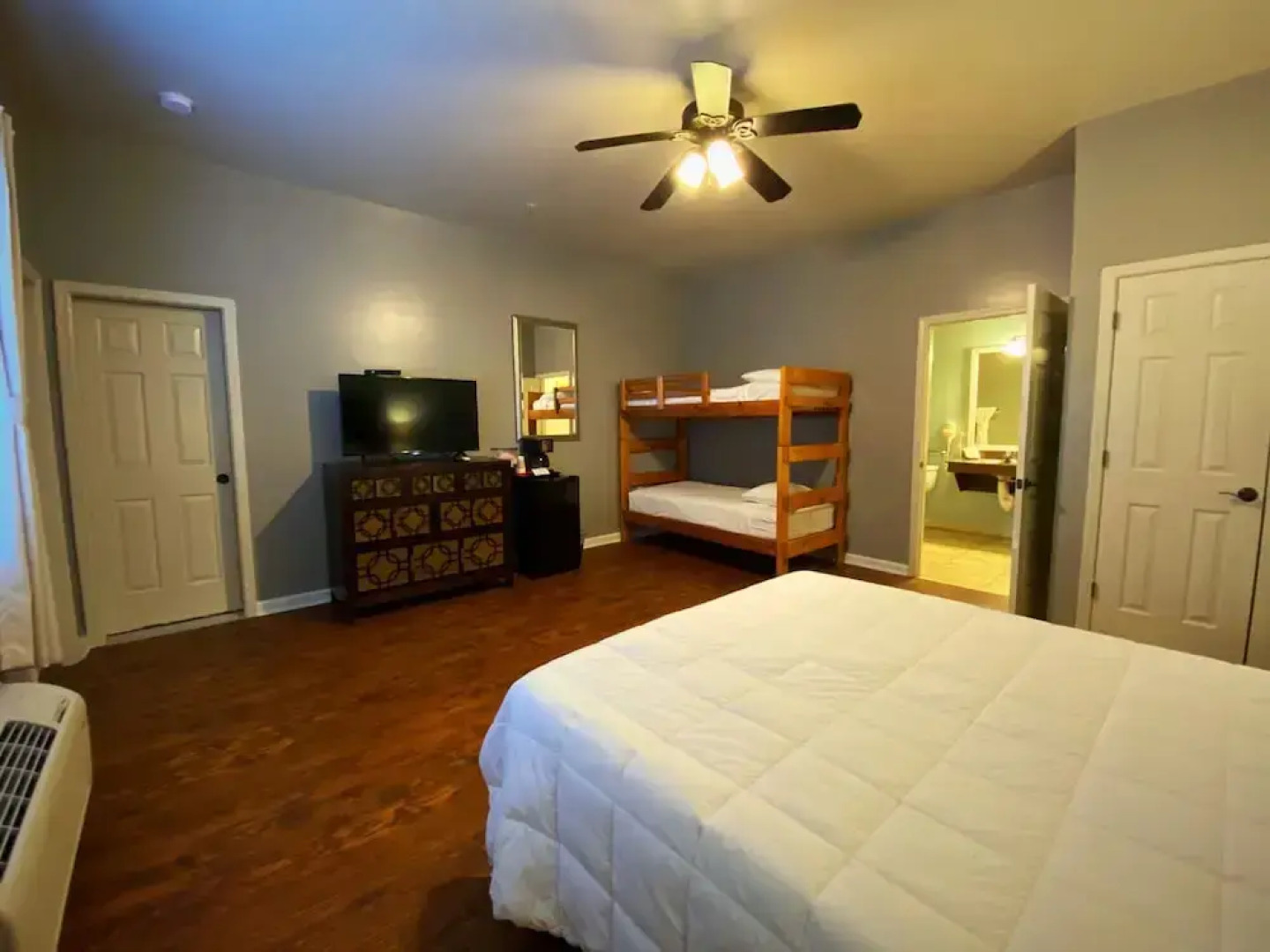 Copperhead Lodge and Resort Cabin Rentals