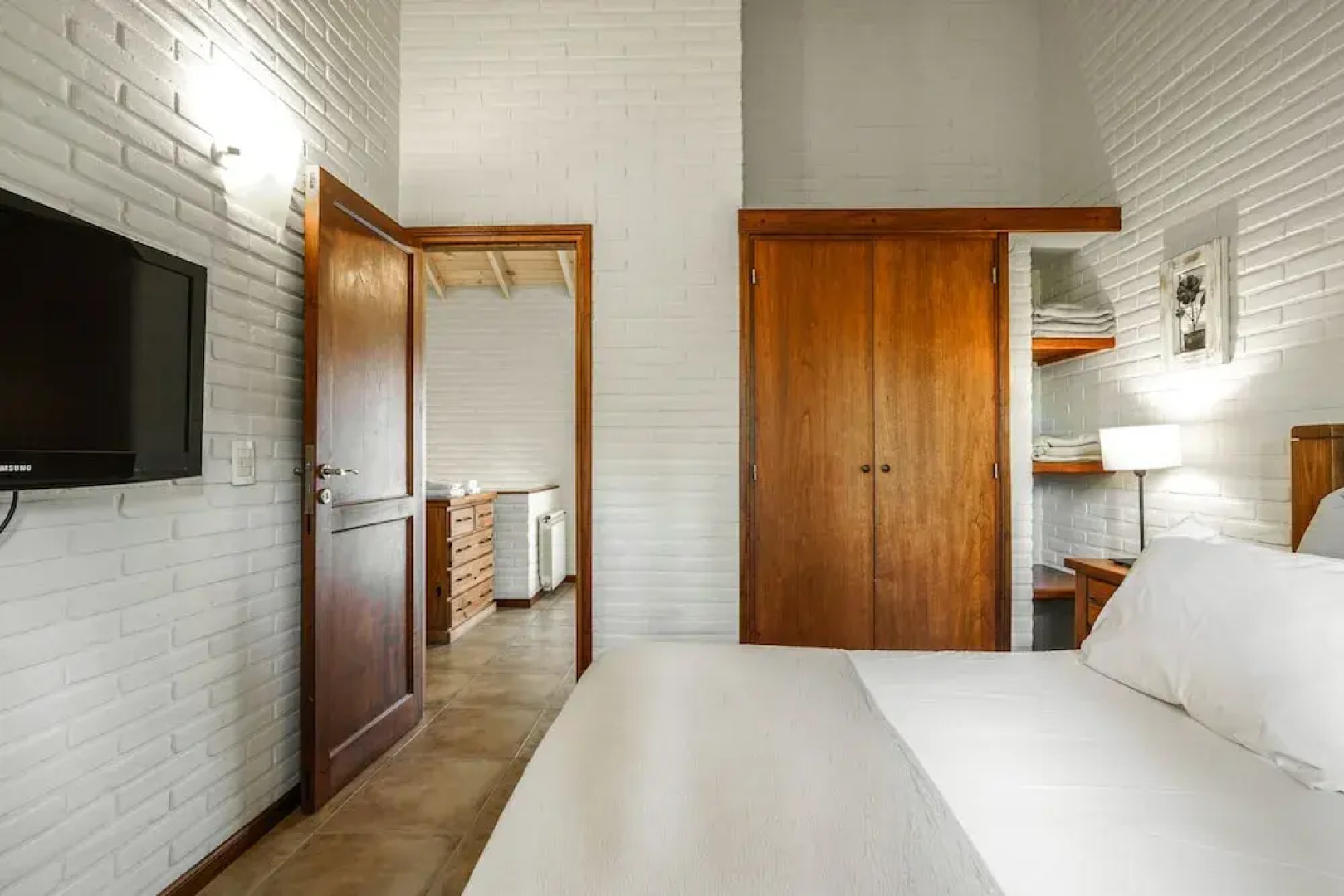 Valeria House Rental Suites