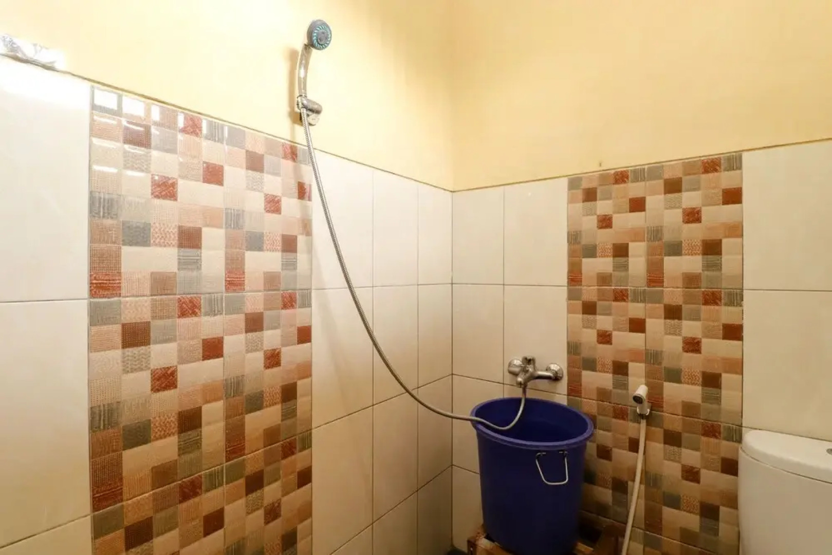 Joglo Family Hotel & Homestay