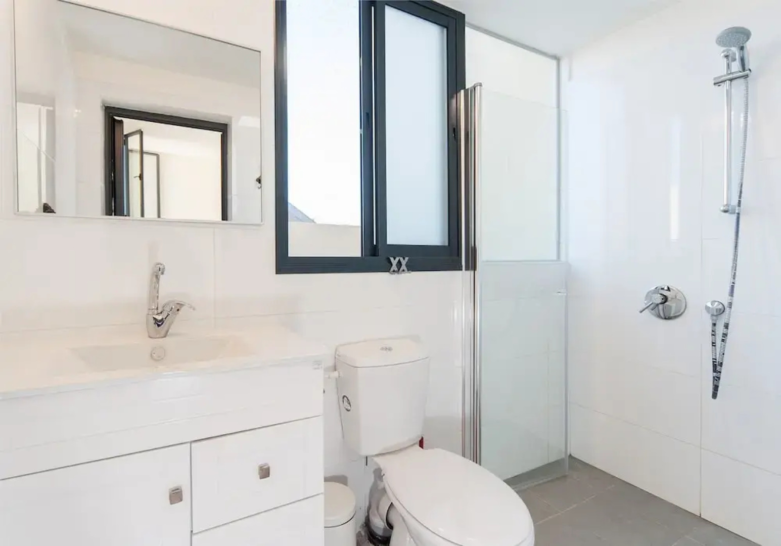 Sea N' Rent - Shimon HaTzadik 6/2