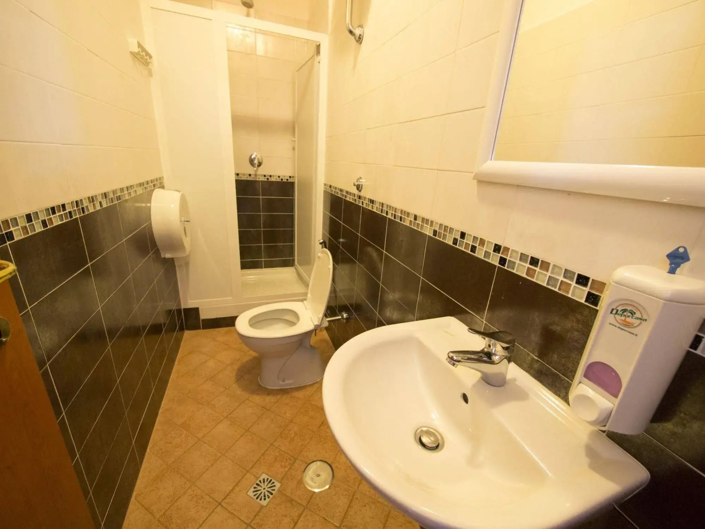 Alessandro Downtown Hostel