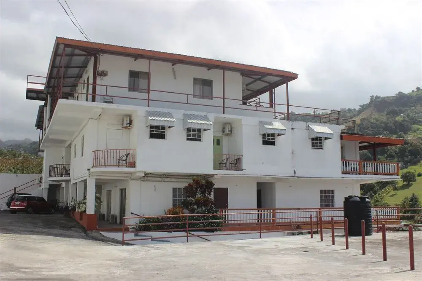 Murray Heights Hotel