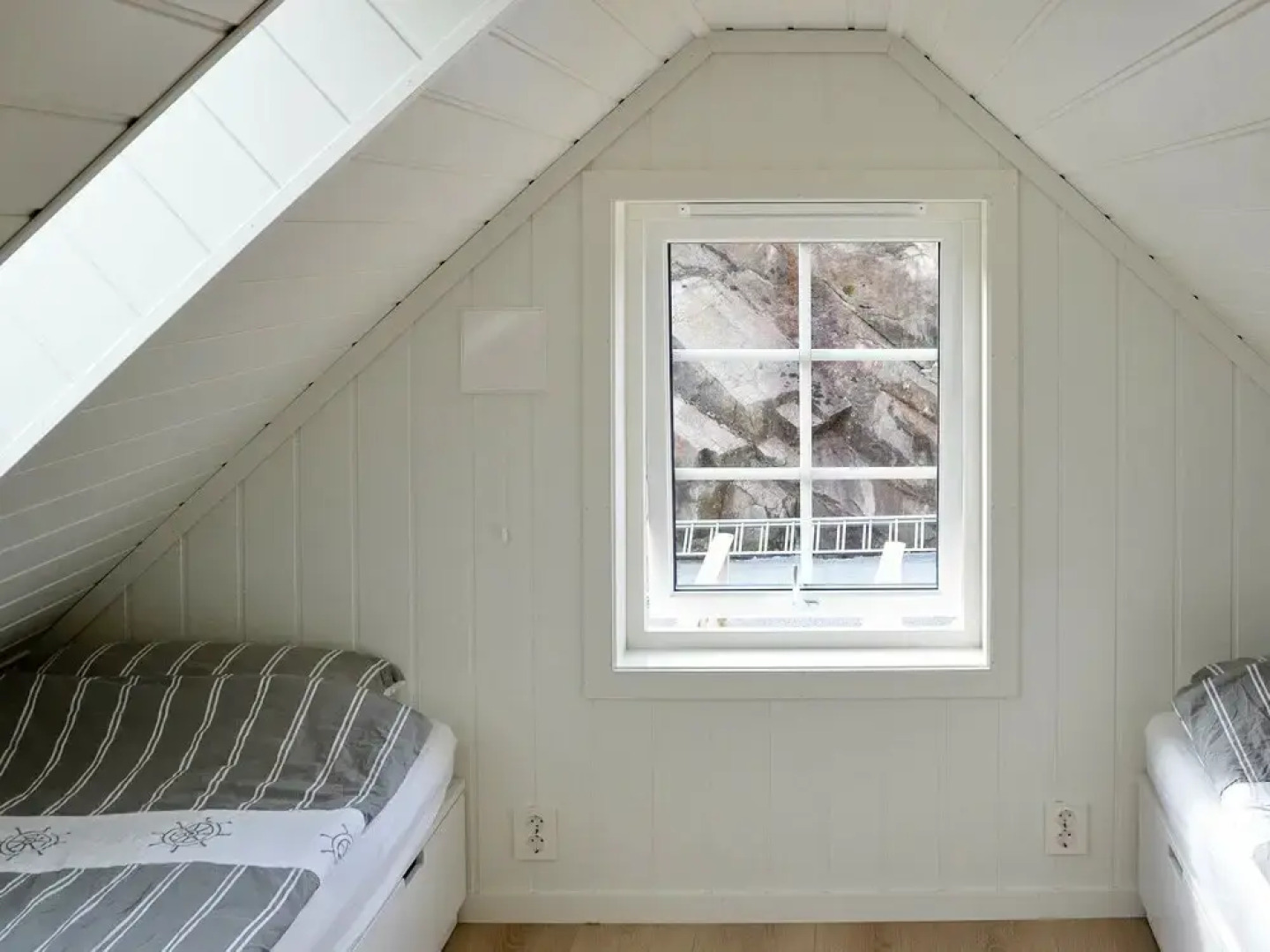 8 Person Holiday Home in Urangsvåg