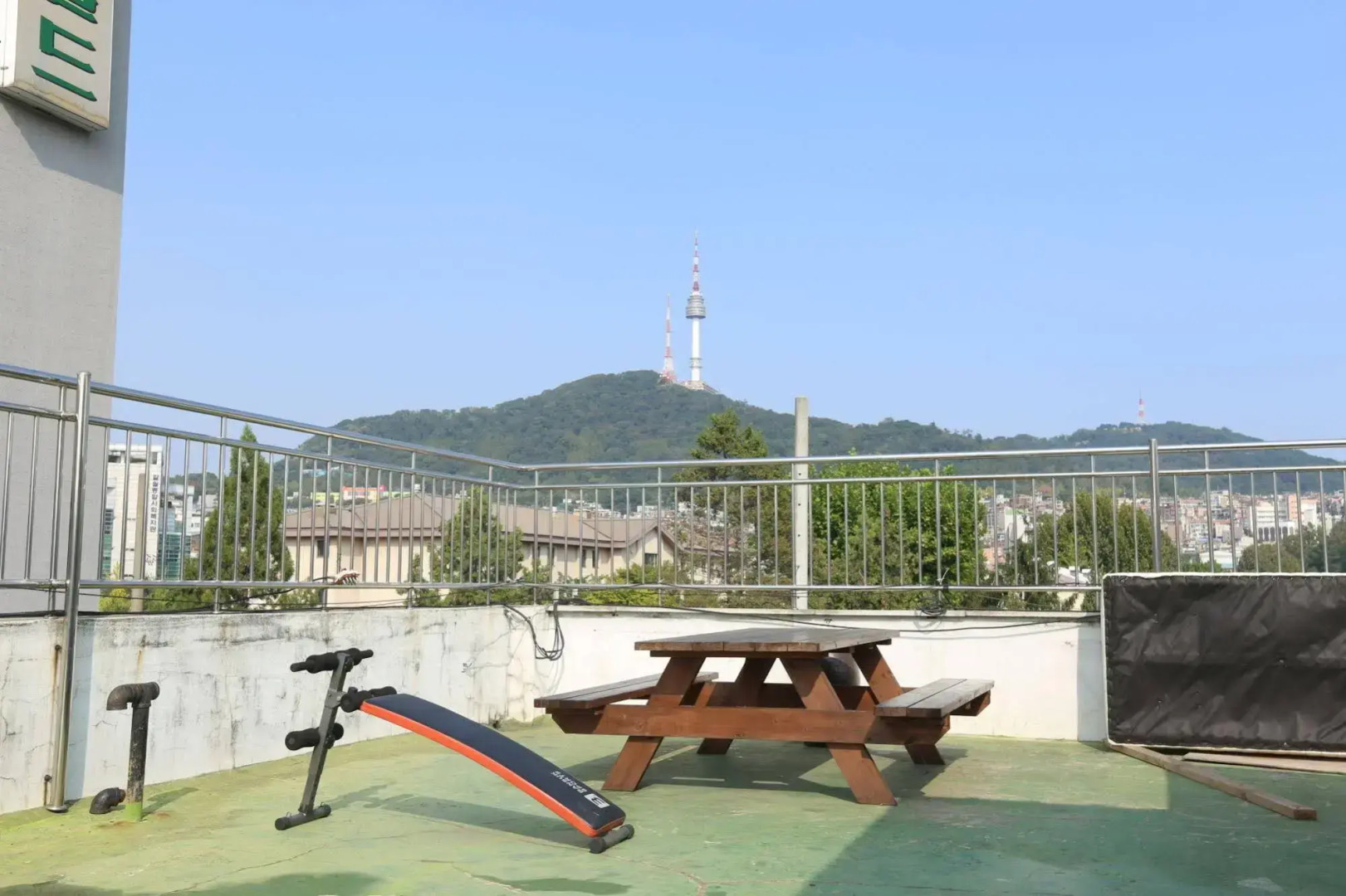 Seoul Tower Family Guesthouse