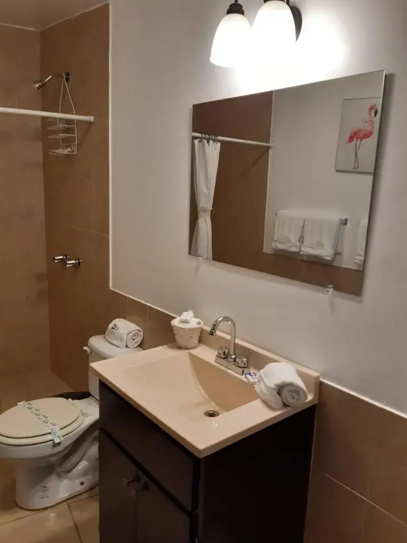 Seaside Hotel & Victor's RV Park