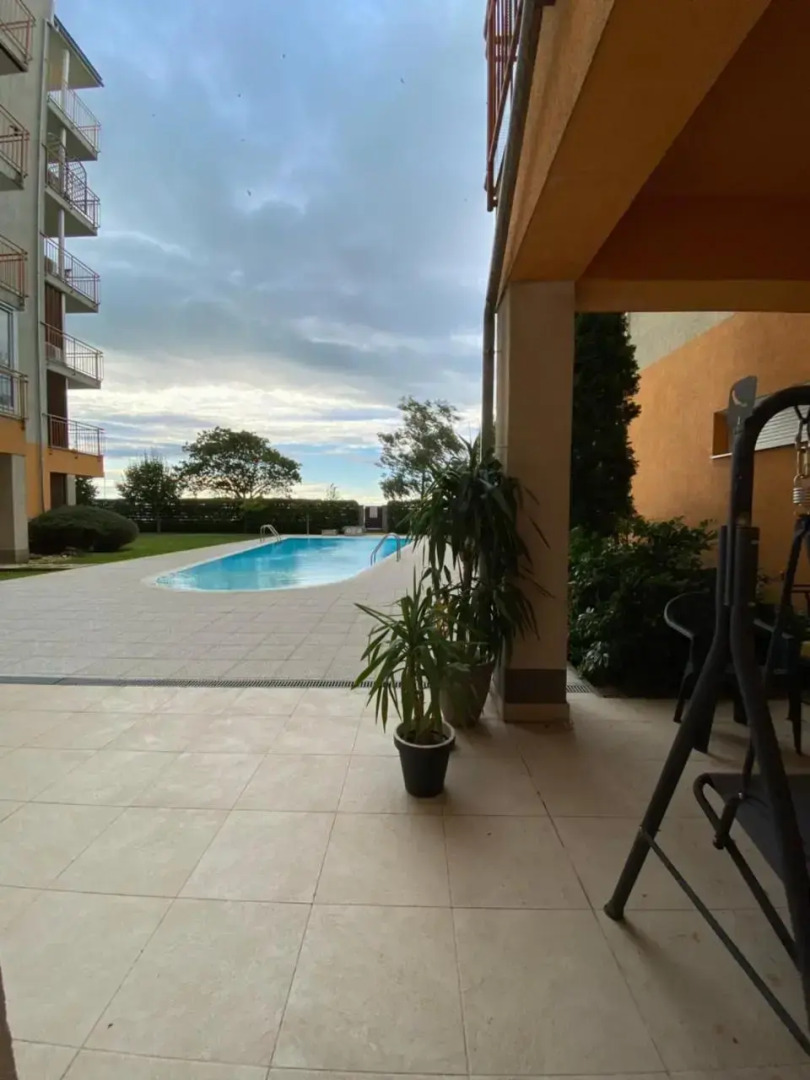 Viktria Vzparti Medencs Apartman