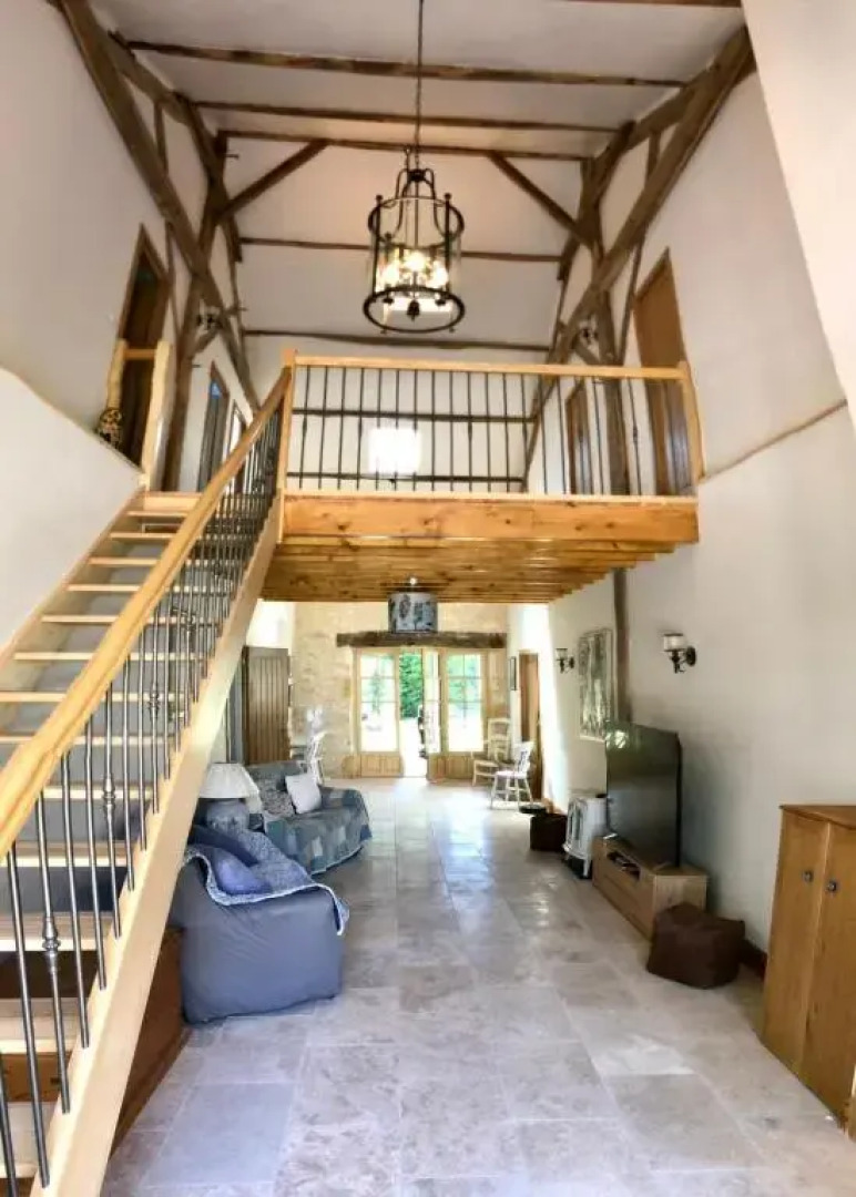 5 bedroom house with private pool, S Dordogne