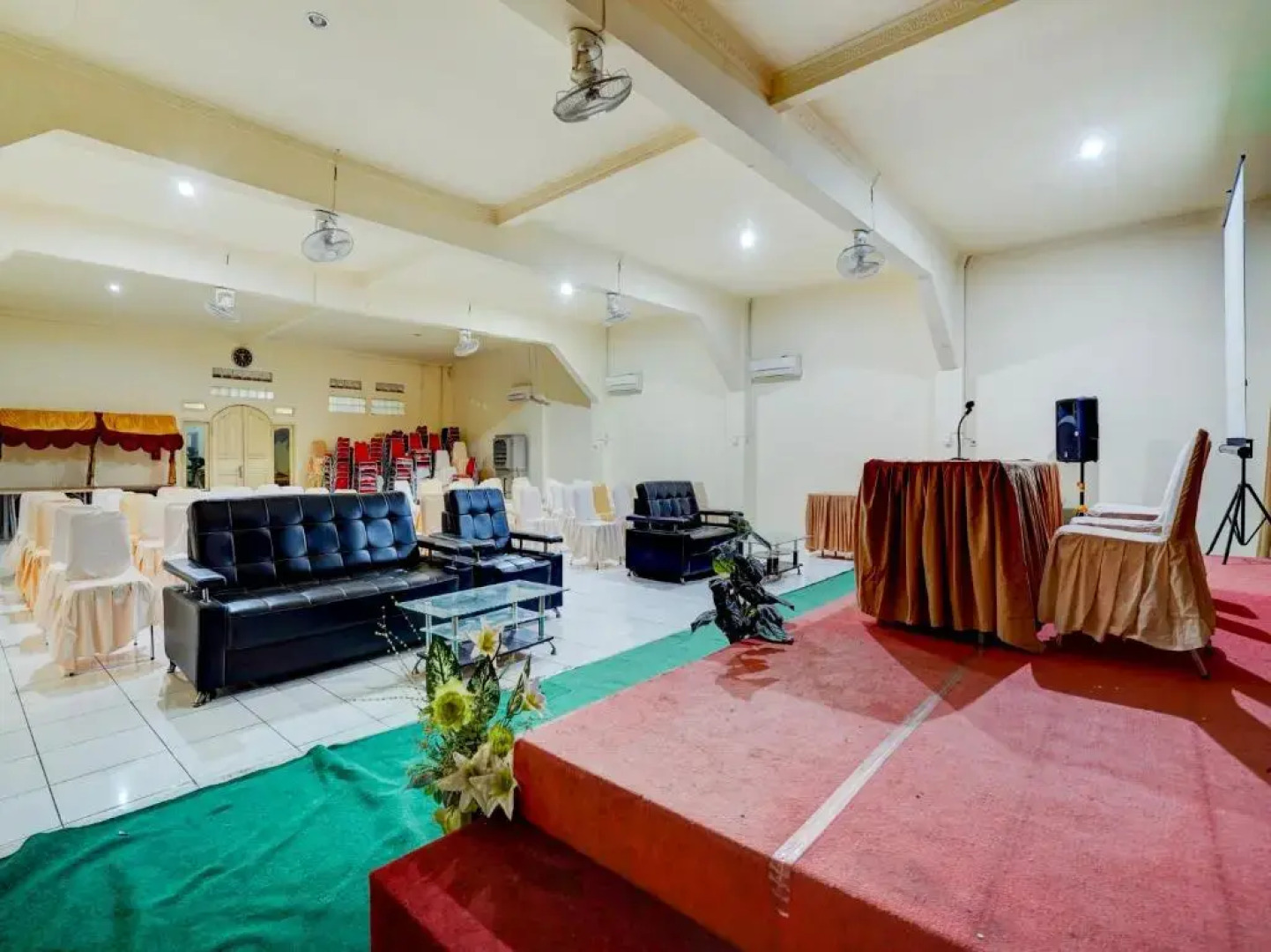 OYO 90118 Hotel Diamond Syariah