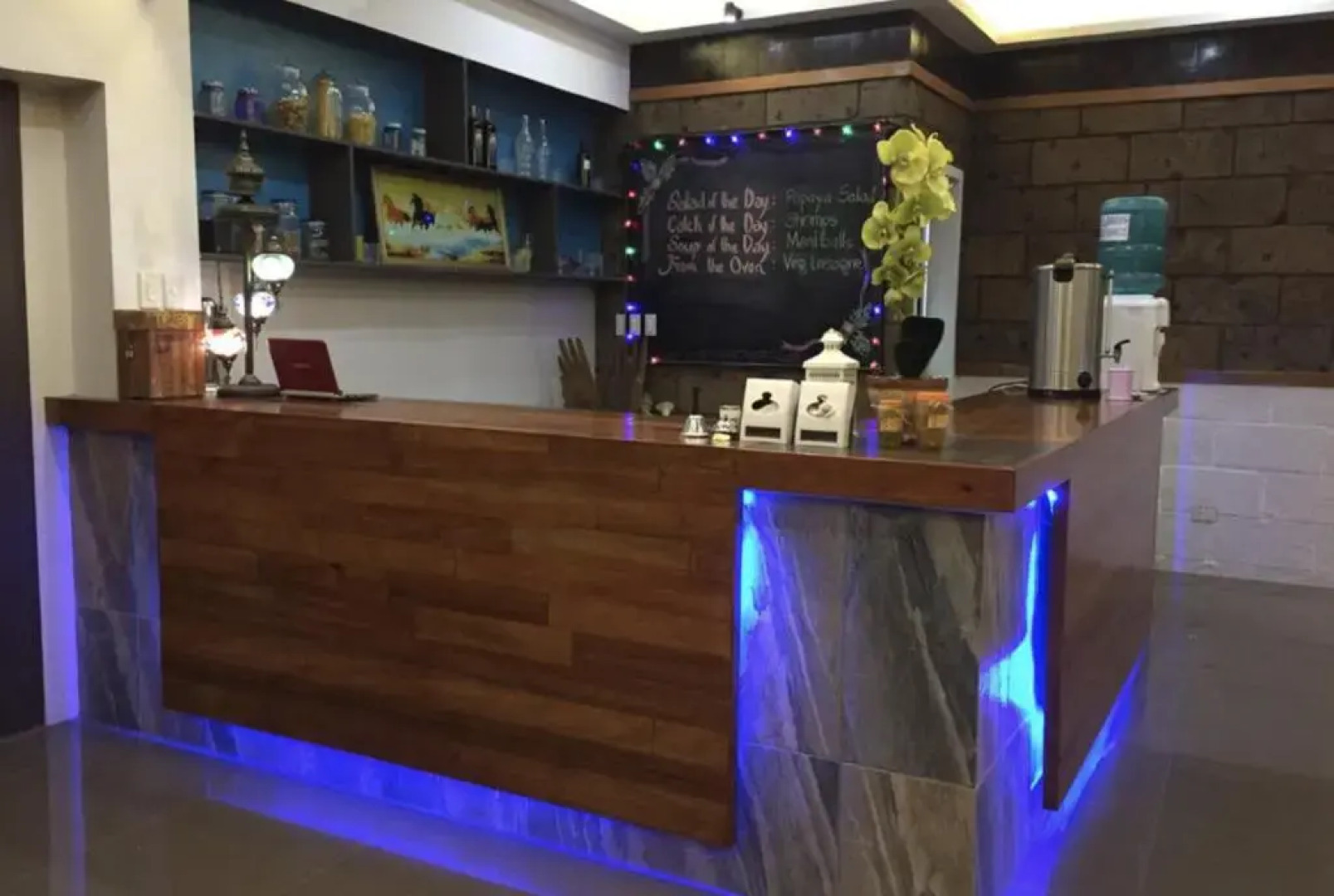 Taal Maranan Farmville Inc by Cocotel