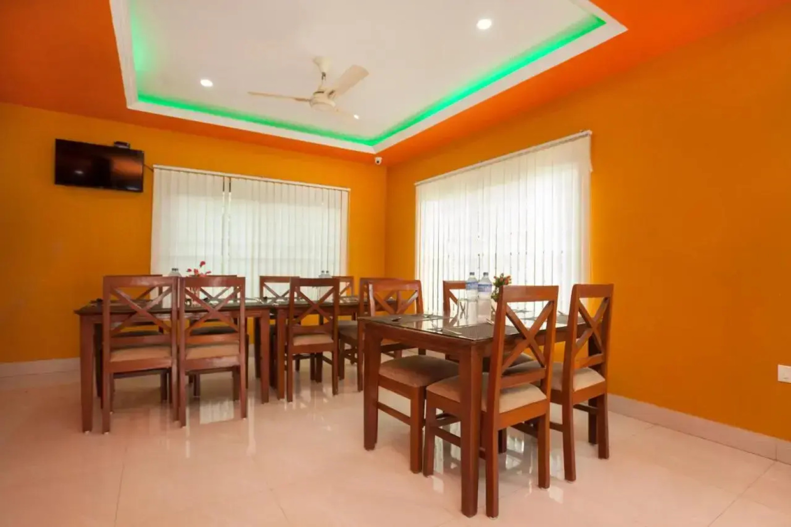 Hotel The Holy Birth By OYO Rooms