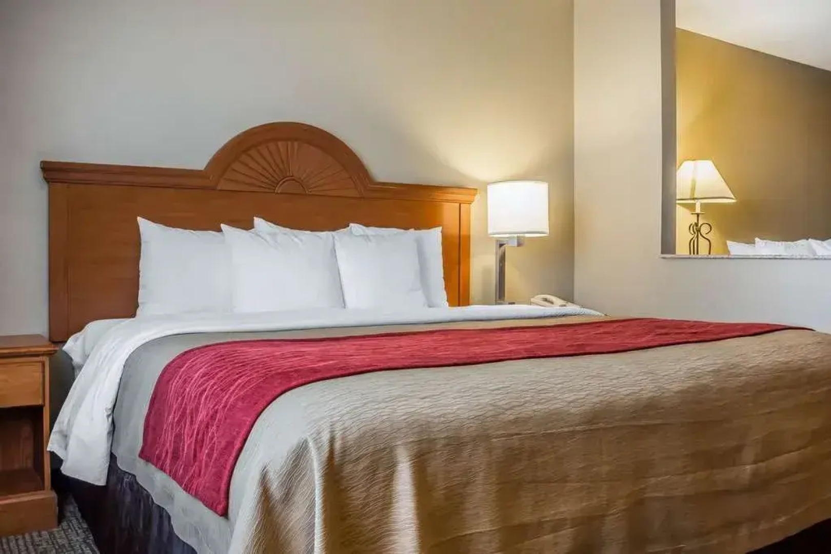 Comfort Inn & Suites