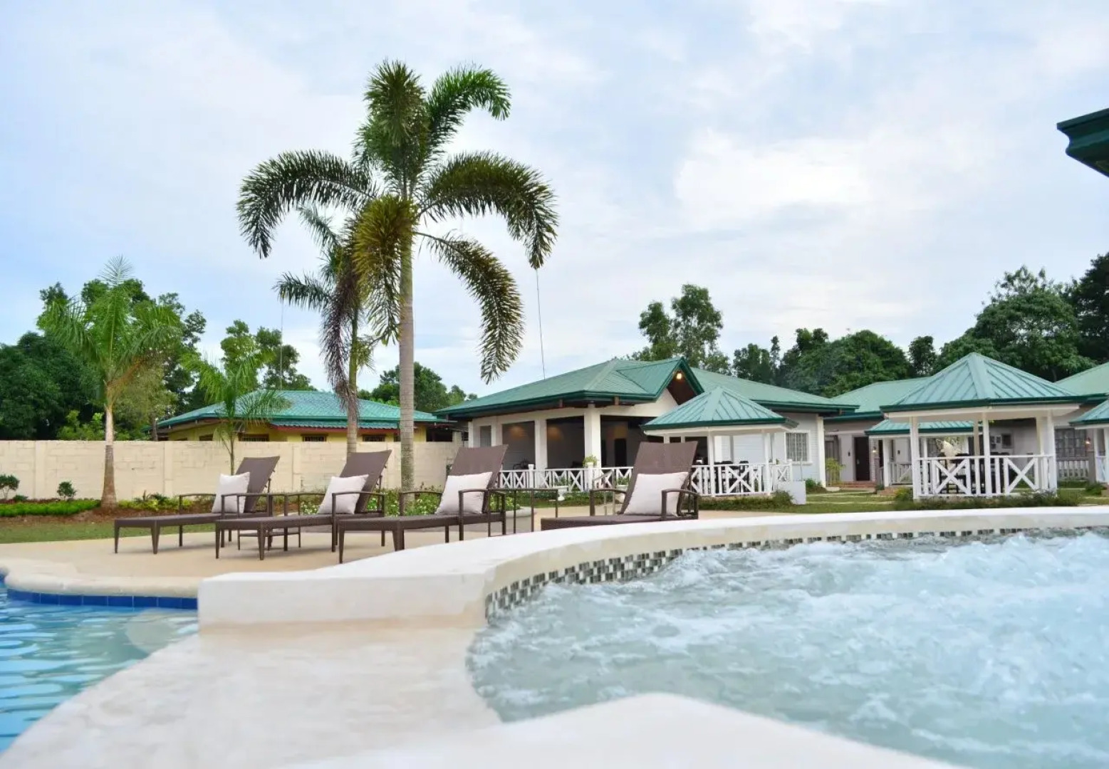 One Manalo Villas